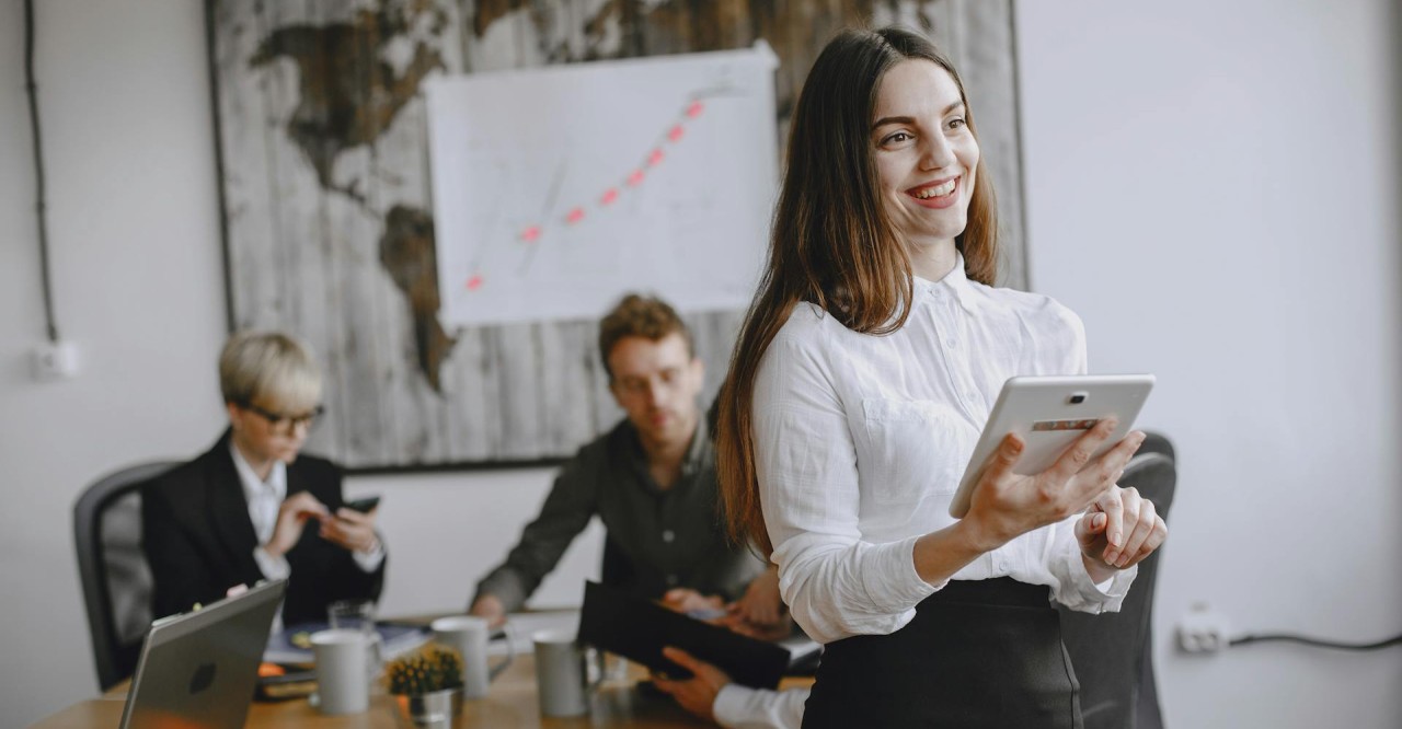 In House HR vs.-HR Outsourcing